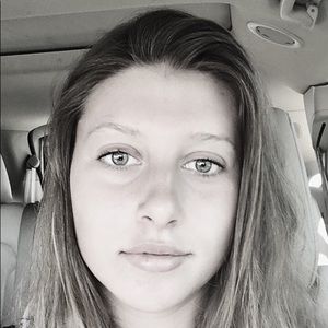 Meet your Posher, Madeline